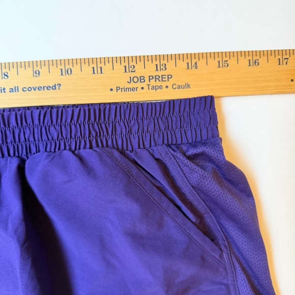 Under Armour Womens Athletic Running Shorts Purple Lined Size S/M - Picture 8 of 9